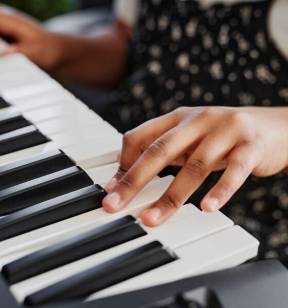 Easy Christmas Songs on Piano